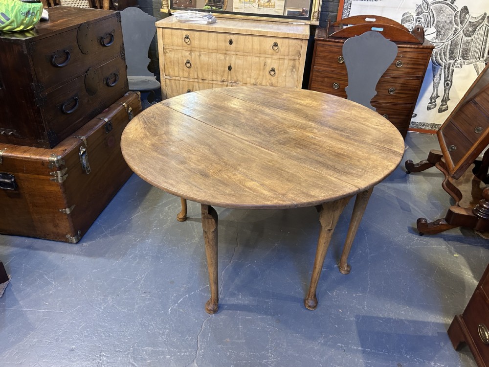 Georgian drop-leaf dining table View VII