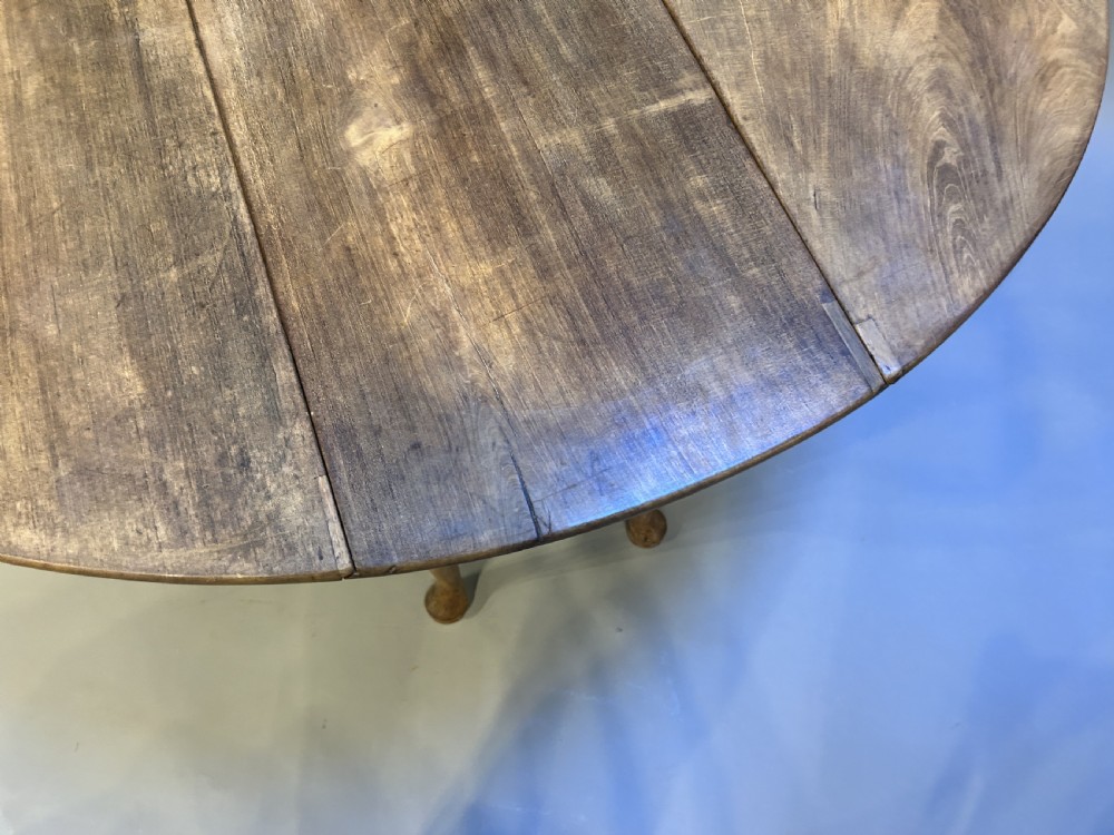 Georgian drop-leaf dining table View VIII
