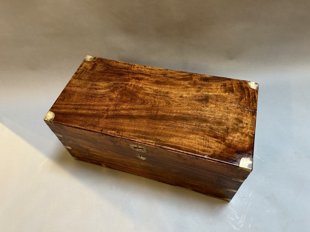 Campaign camphor trunk chest View IV