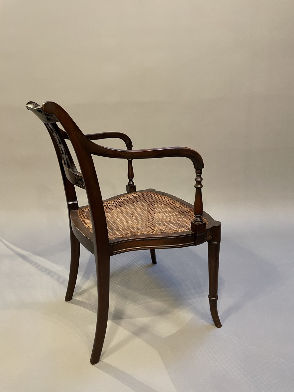 Sheraton Design Elbow Chair View IV