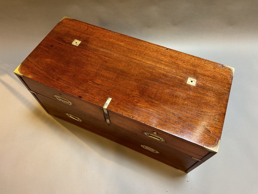 Campaign chest of drawers View VI