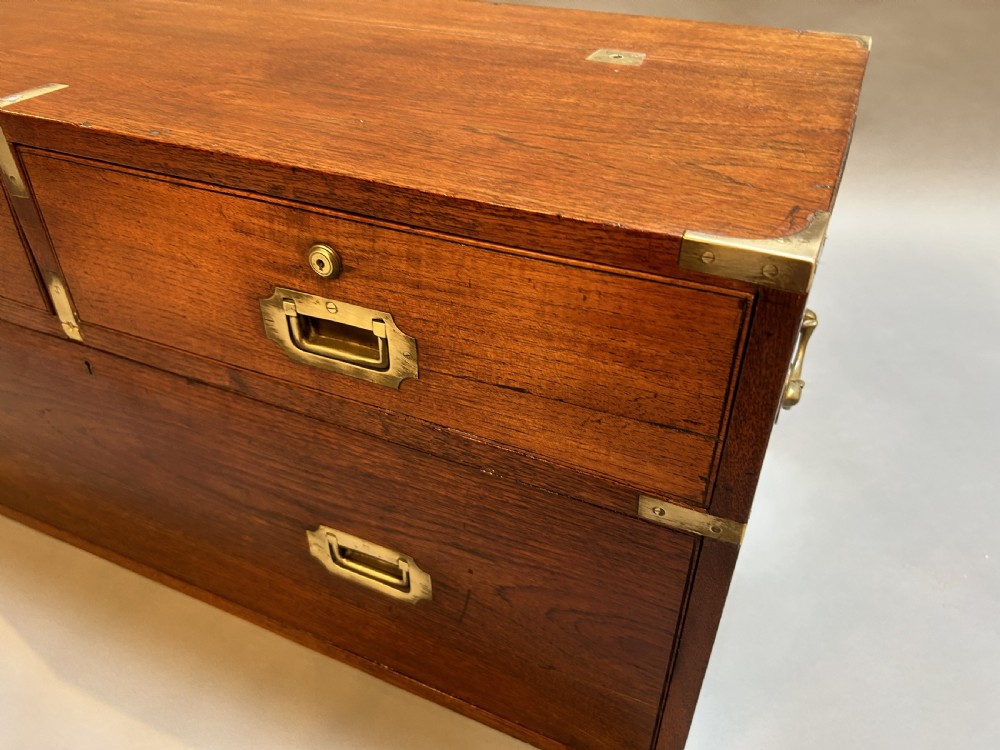 Campaign chest of drawers View VII