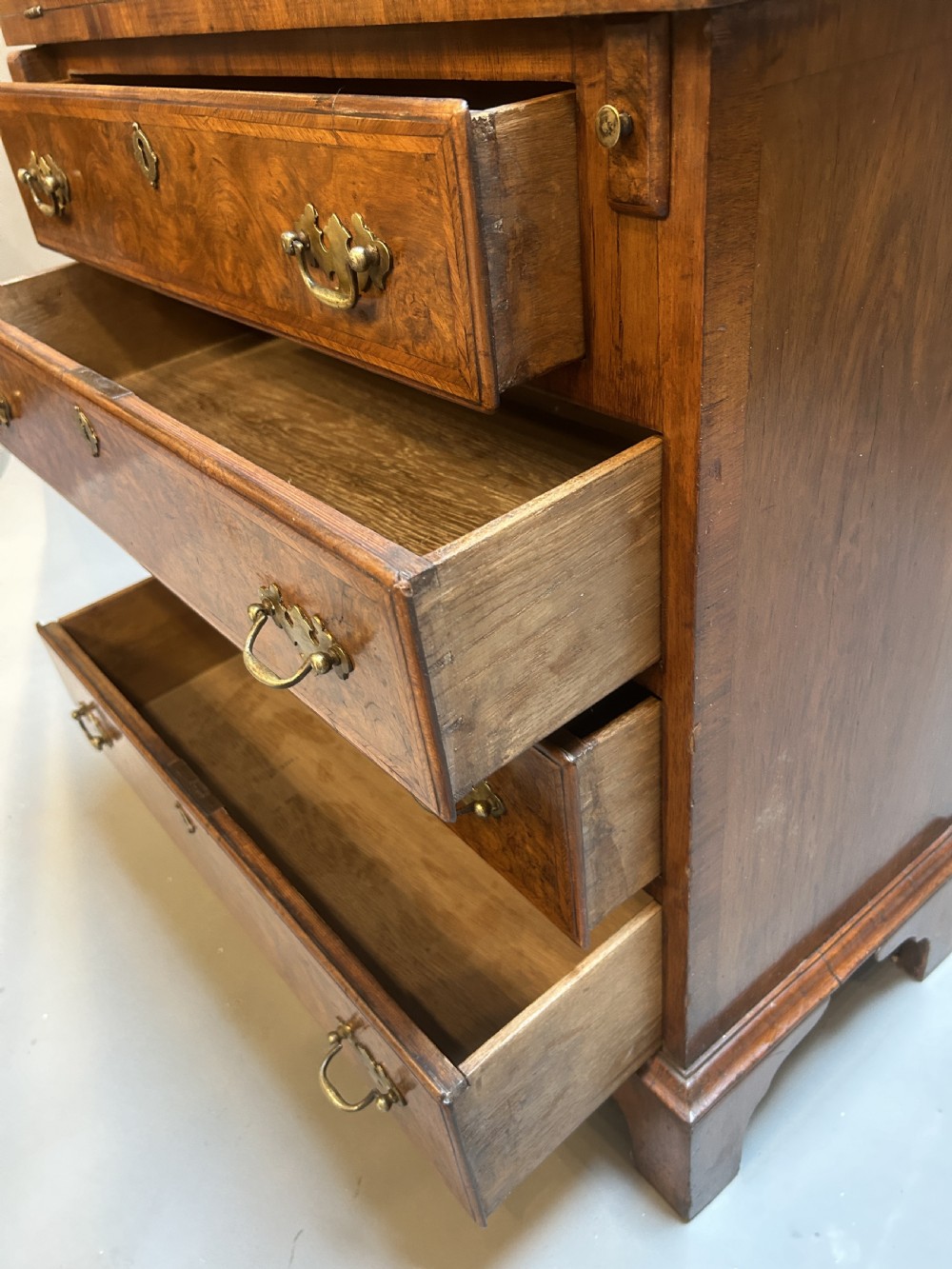Georgian Revival Bachelors Chest Of Drawers View VI