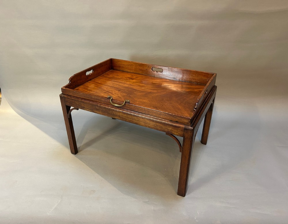 George III butlers coffee table