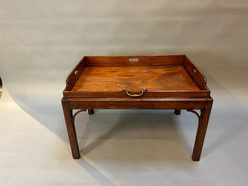 George III butlers coffee table View V
