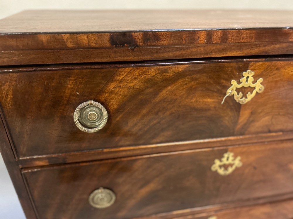 George III  mahogany hall chest of drawers View VI