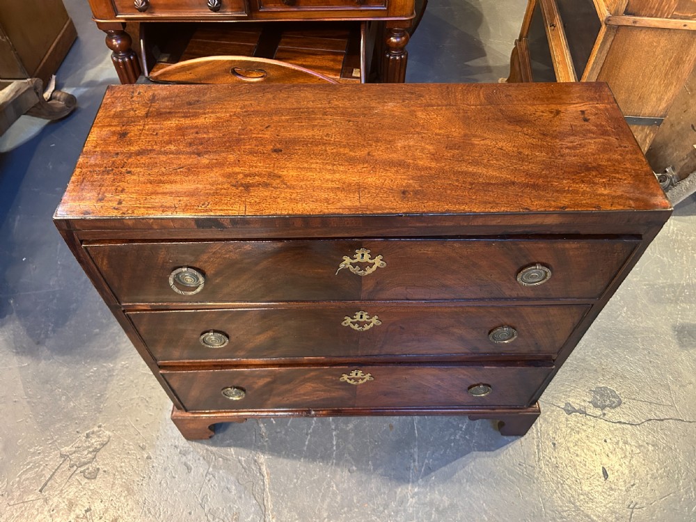 George III  mahogany hall chest of drawers View VIII