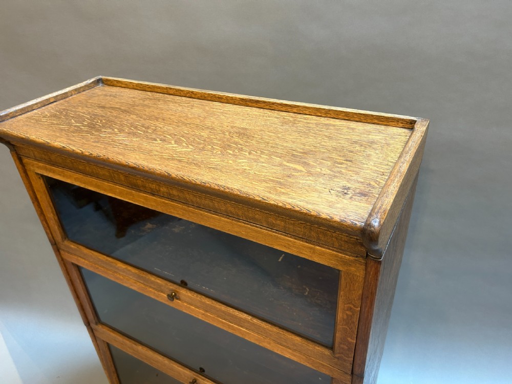 Globe Wernicke Type Stacking Booking View II