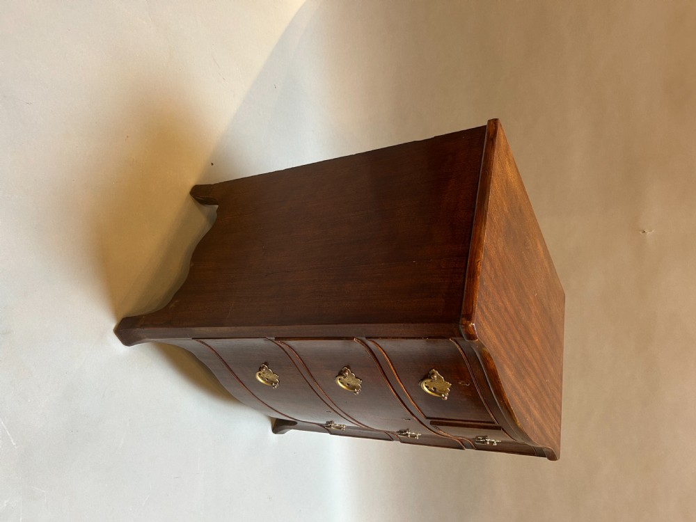 Mahogany Small Chest Of Drawers View VIII