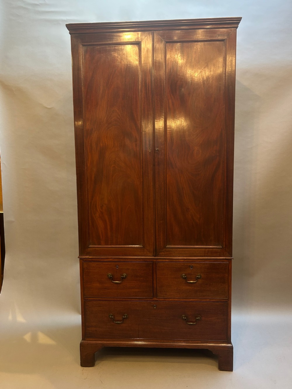Antique George III Mahogany Linen Press Of Narrow Proportions View IV