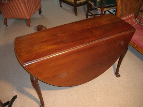 George II Mahogany Drop Leaf Dining Table