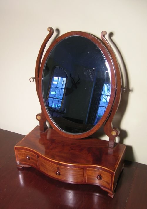 Georgian Mahogany Toilet Mirror