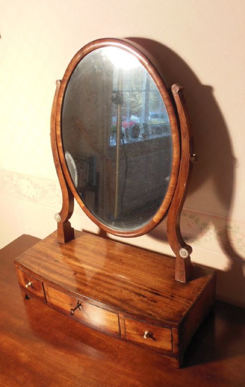 Georgian Mahogany Toilet Mirror