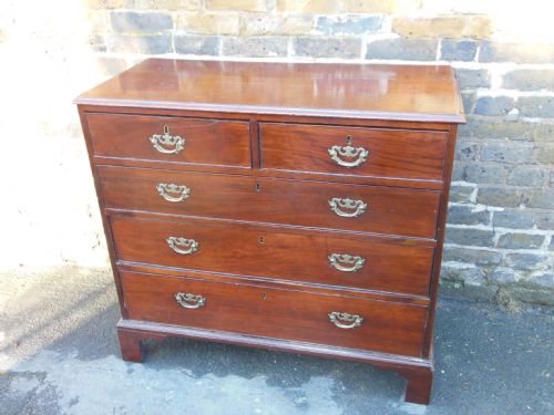 Georgian Mahogany Chest of Drawers