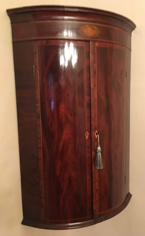 Georgian Mahogany Corner Cupboard