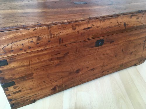 VICTORIAN CAMPHOR WOOD BOX OR TRUNK - ADDITIONAL PHOTO 8