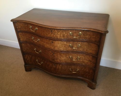 Georgian Mahogany Serpentine Chest