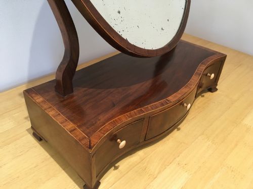 GEORGIAN MAHOGANY SERPENTINE TOILET MIRROR - ADDITIONAL PHOTO 8