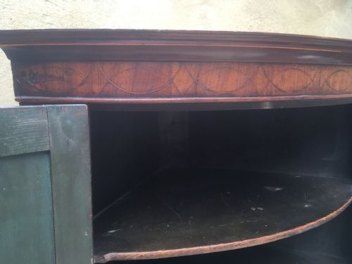 GEORGIAN MAHOGANY BOW FRONTED CORNER CABINET - ADDITIONAL PHOTO 3