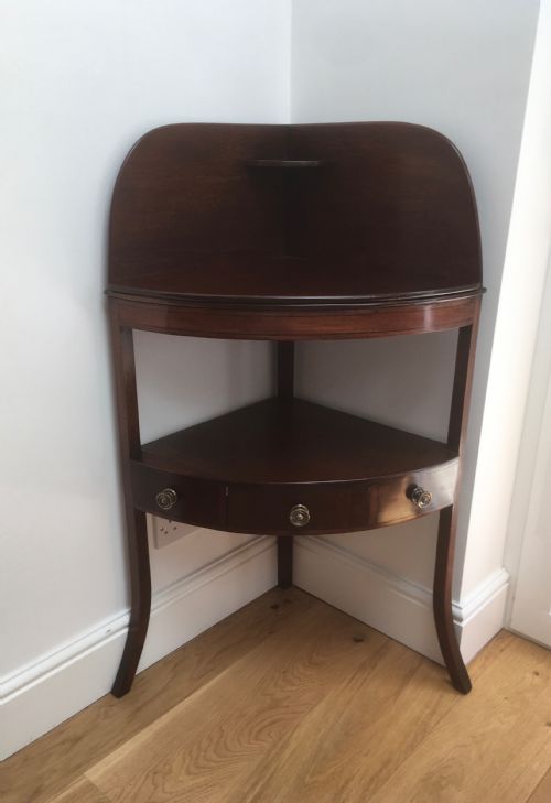 Georgian Mahogany Corner Table or Washstand