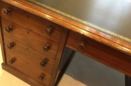 LARGE MAHOGANY PARTNERS DESK 6' X 4' - ADDITIONAL PHOTO 11