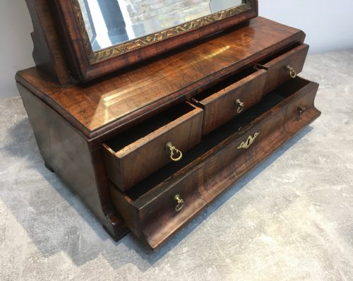 18TH CENTURY WALNUT TOILET MIRROR - ADDITIONAL PHOTO 5
