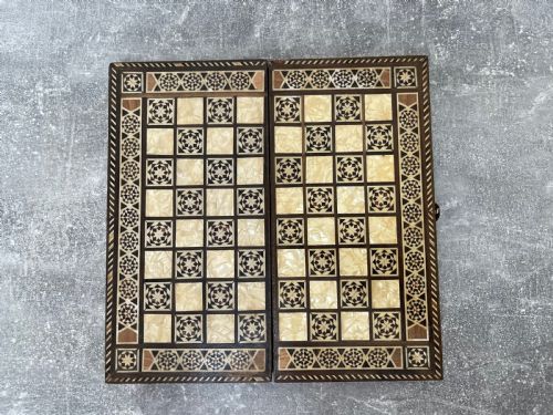 TRAVELLING CHESS AND BACKGAMMON BOARD - ADDITIONAL PHOTO 3