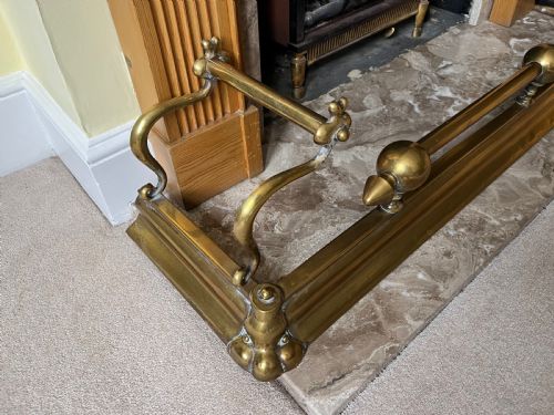 BRASS STEEL FIRE FENDER WITH BRASS FIRE IRONS - ADDITIONAL PHOTO 3