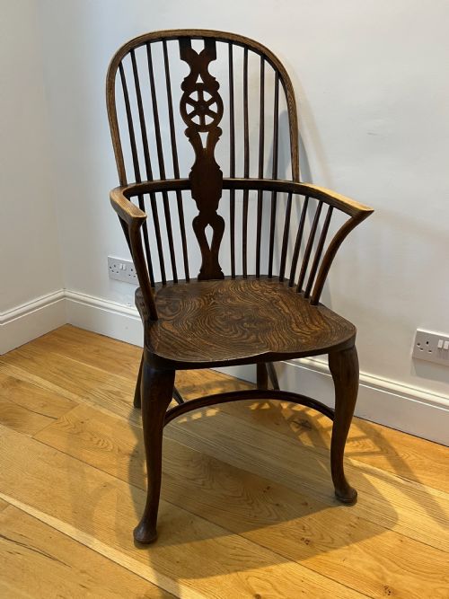 WINDSOR WHEEL BACK ARMCHAIR - ADDITIONAL PHOTO 1