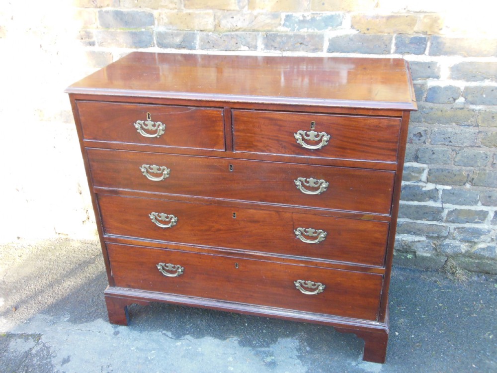 Georgian Mahogany Chest of Drawers