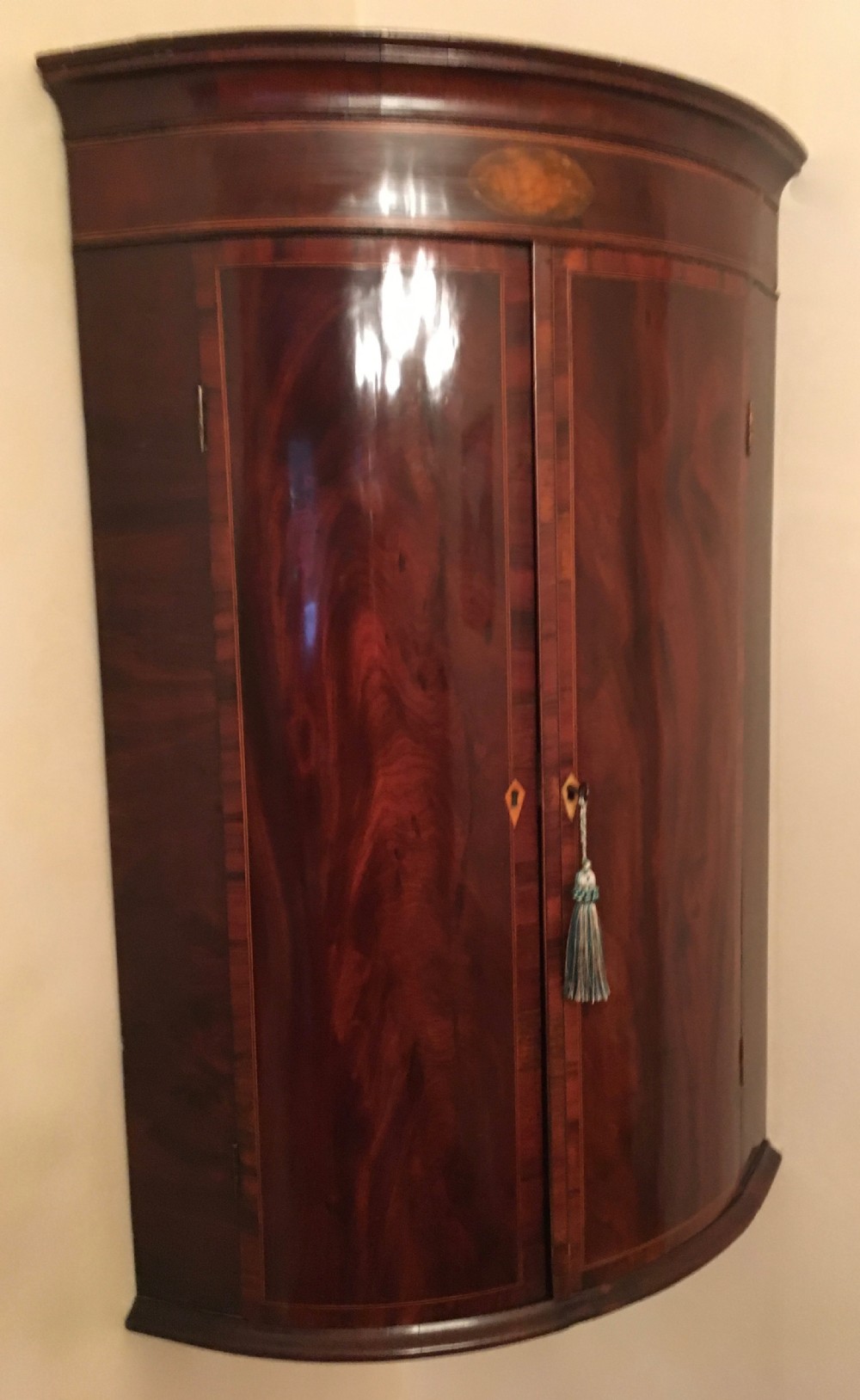 Georgian Mahogany Corner Cupboard