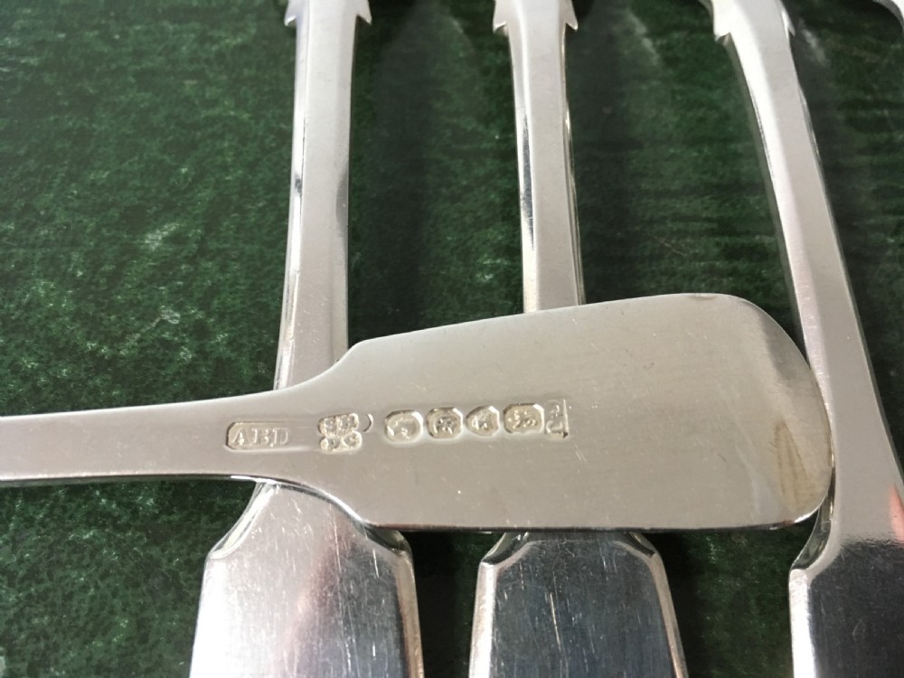 12 Silver Fiddle Pattern Dinner Forks View IV