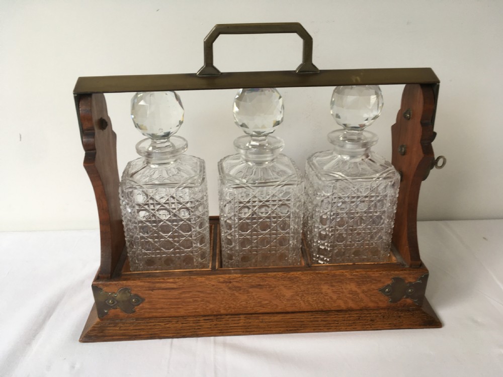 Oak Tantalus by Mappin & Webb