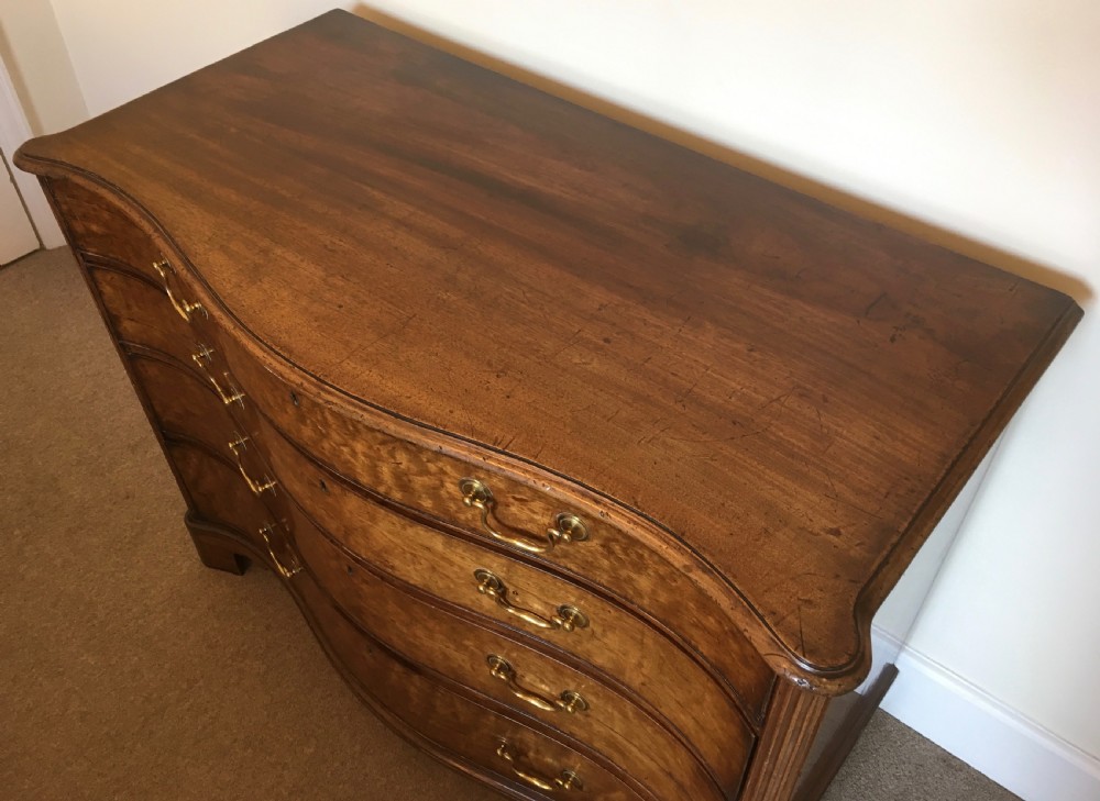 Georgian Mahogany Serpentine Chest View IV