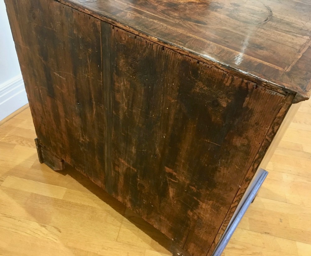 Early 18th Century Walnut Chest of Drawers View X