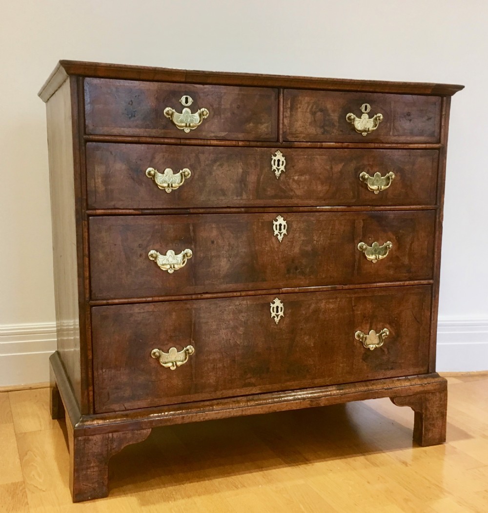 Early 18th Century Walnut Chest of Drawers View XV