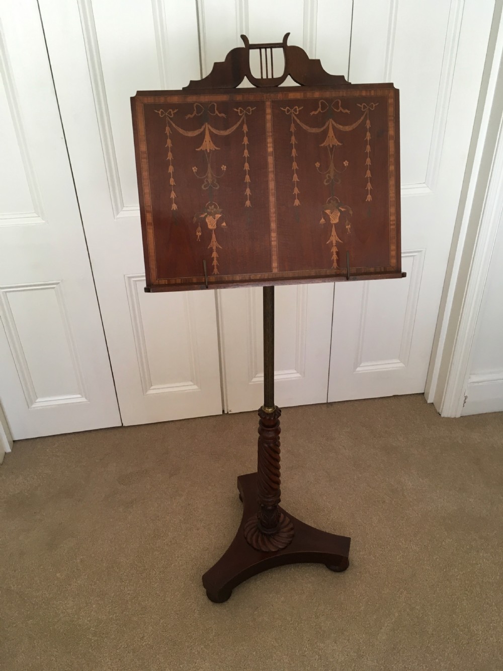 Mahogany inlaid Music Stand