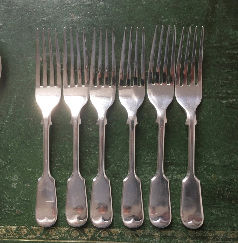 Mixed Set of 36 Pieces of Victorian Silver Fiddle Pattern Cutlery or Flatware View VII