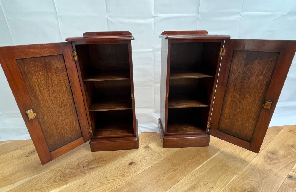 Pair of Mahogany & Burr Walnut Bedside Cabinets View VII