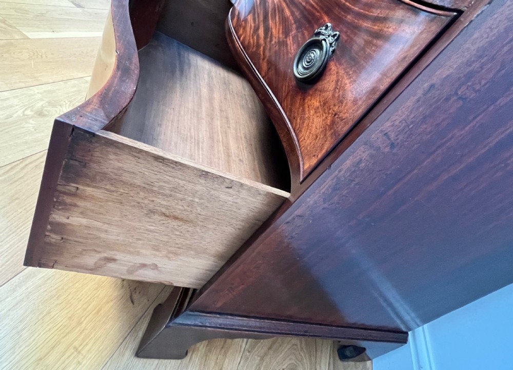 Georgian Mahogany Serpentine Chest of Drawers View XII