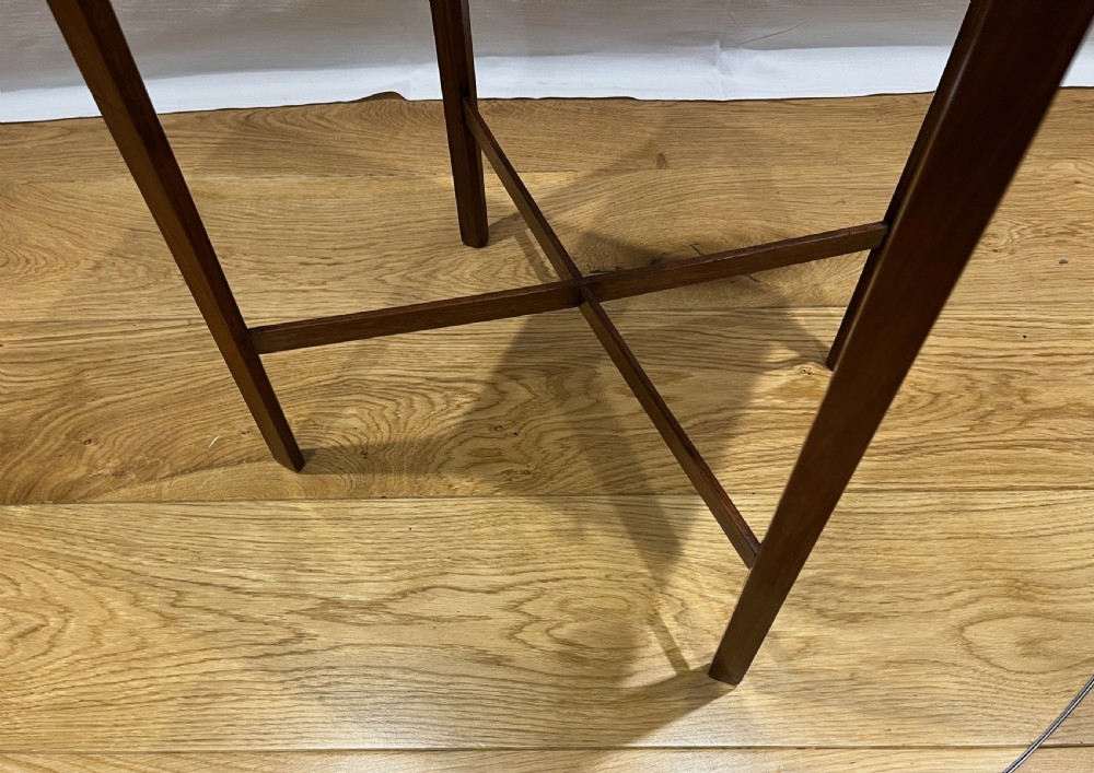 Small Mahogany Side or Lamp Table View X