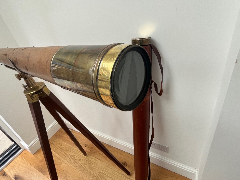 Large Single Draw Telescope with Stand and Case View VI