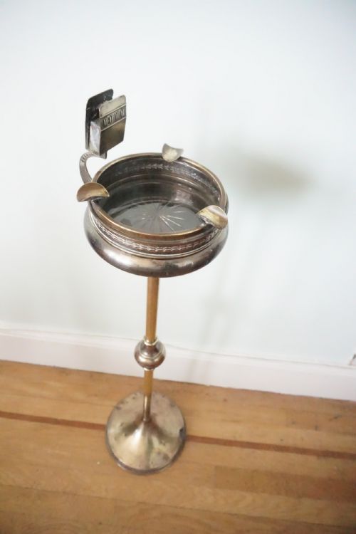 AN EDWARDIAN CLUB CIGAR SMOKER'S STAND C1900 - ADDITIONAL PHOTO 5