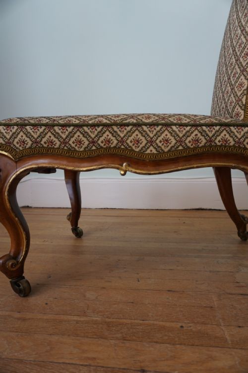 A 19TH CENTURY WALNUT AND CARVED GILTWOOD SLIPPER CHAIR C1880 ATTRIBUTED TO MORISON CO - ADDITIONAL PHOTO 10