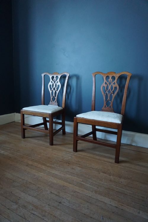a pair of scottish george iii walnut side chairs c1770 - CATEGORY: ANTIQUE CHAIRS - DATED GEORGIAN