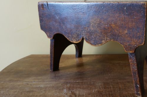 A 19TH CENTURY SCOTTISH BIRCH 'CREEPIE' STOOL - ADDITIONAL PHOTO 7