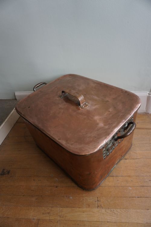 A 19TH CENTURY COPPER KINDLING OR LOG BOX - ADDITIONAL PHOTO 5