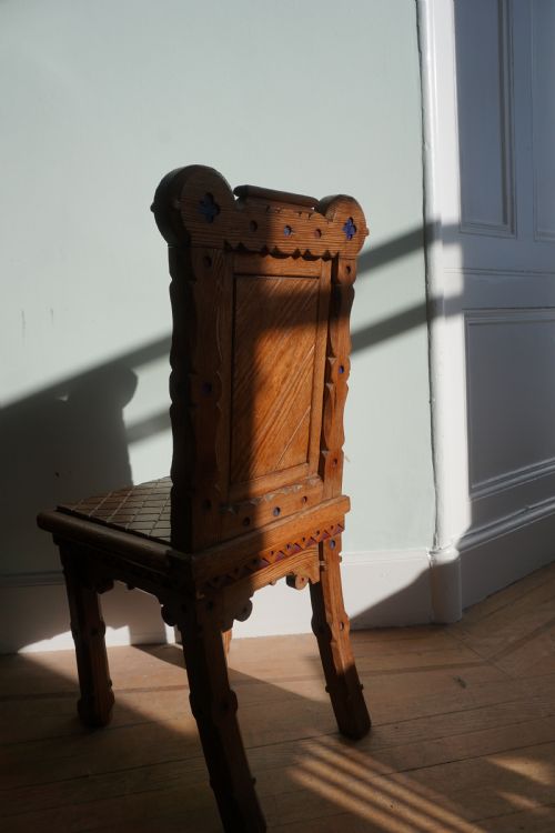 A PITCH PINE AND COLOURED ENAMEL GOTHIC REVIVAL HALL CHAIR IN THE MANNER OF BRUCE TALBERT 1860S - ADDITIONAL PHOTO 7