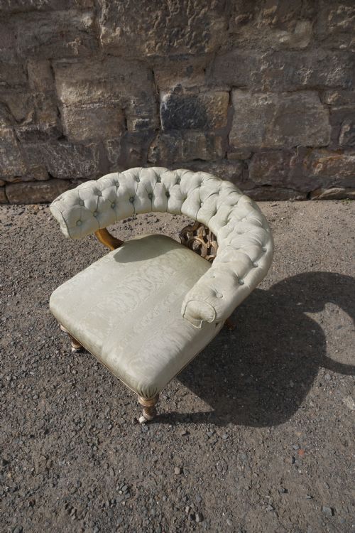 A VICTORIAN GILTWOOD TUB CHAIR BY HOLLAND SONS OF LONDON - ADDITIONAL PHOTO 6