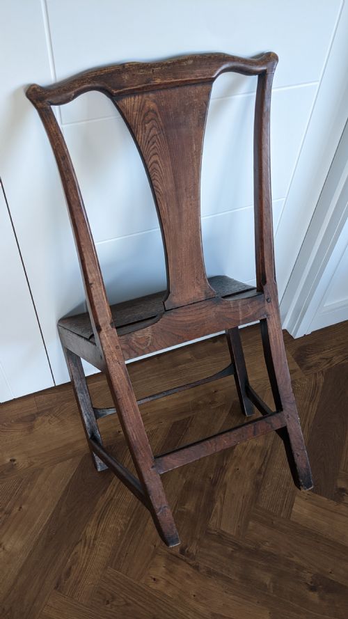 A LARGE GEORGE II III ELM AND OAK CHAIR - ADDITIONAL PHOTO 3